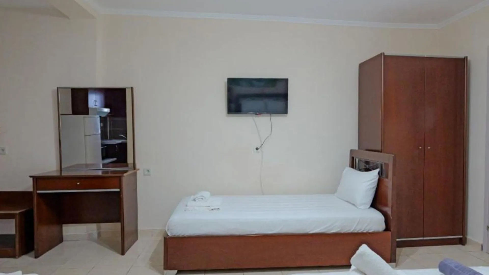 Cozy Veranda Kristian - Free Parking Ksamil Hotel