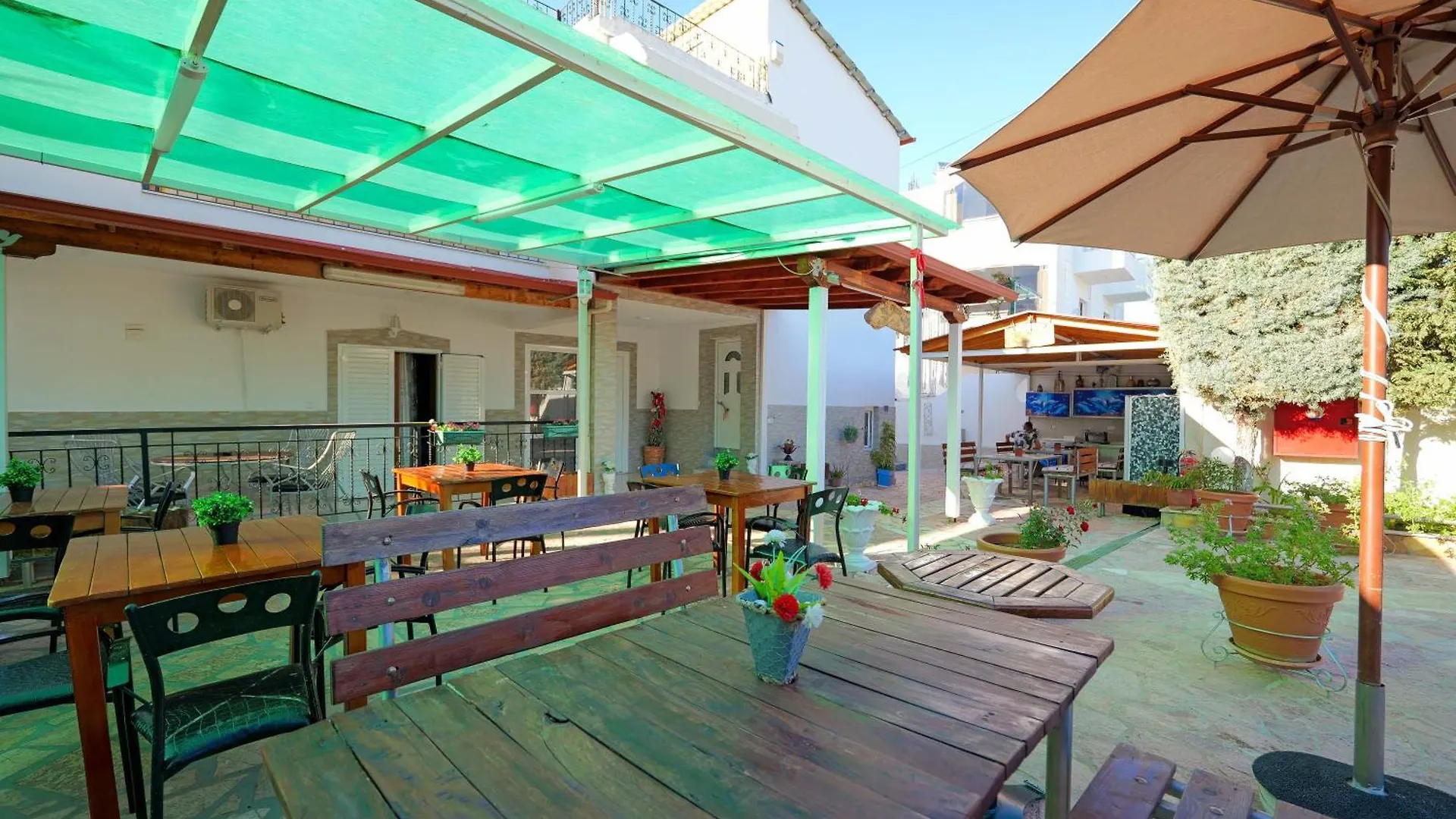 Cozy Veranda Kristian - Free Parking Ksamil 0*,  Albanie