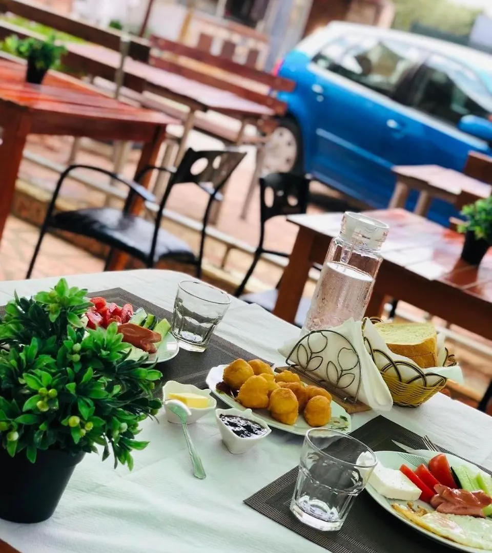 Hotel Cozy Veranda Kristian - Free Parking Ksamil