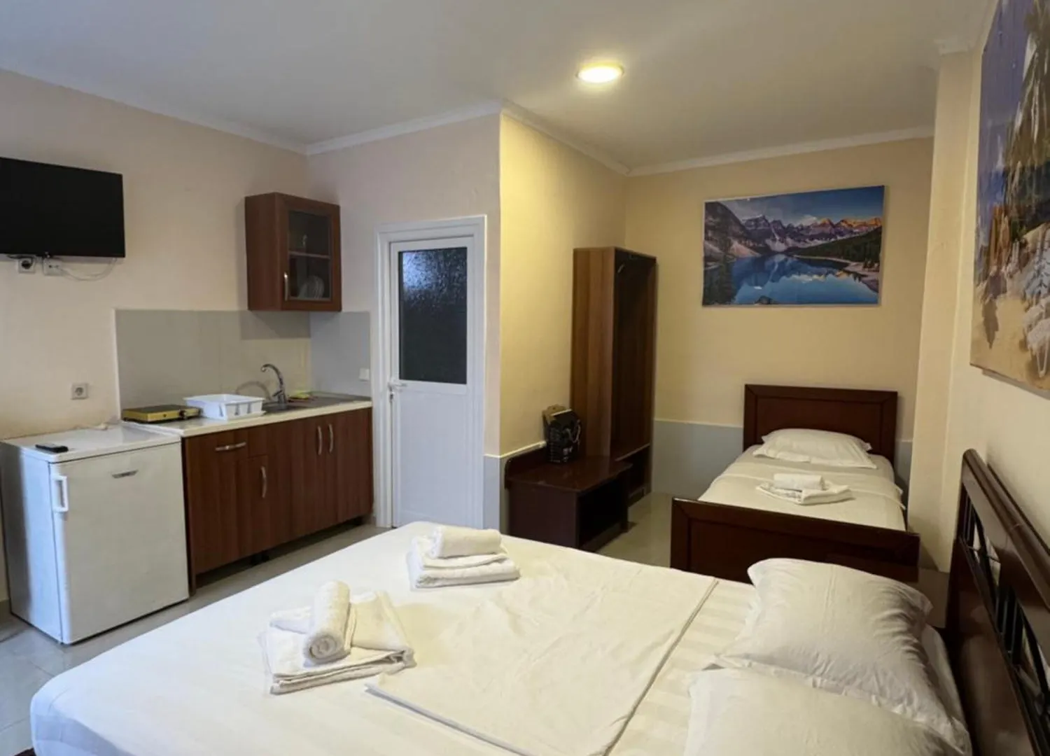 Hotel Cozy Veranda Kristian - Free Parking Ksamil
