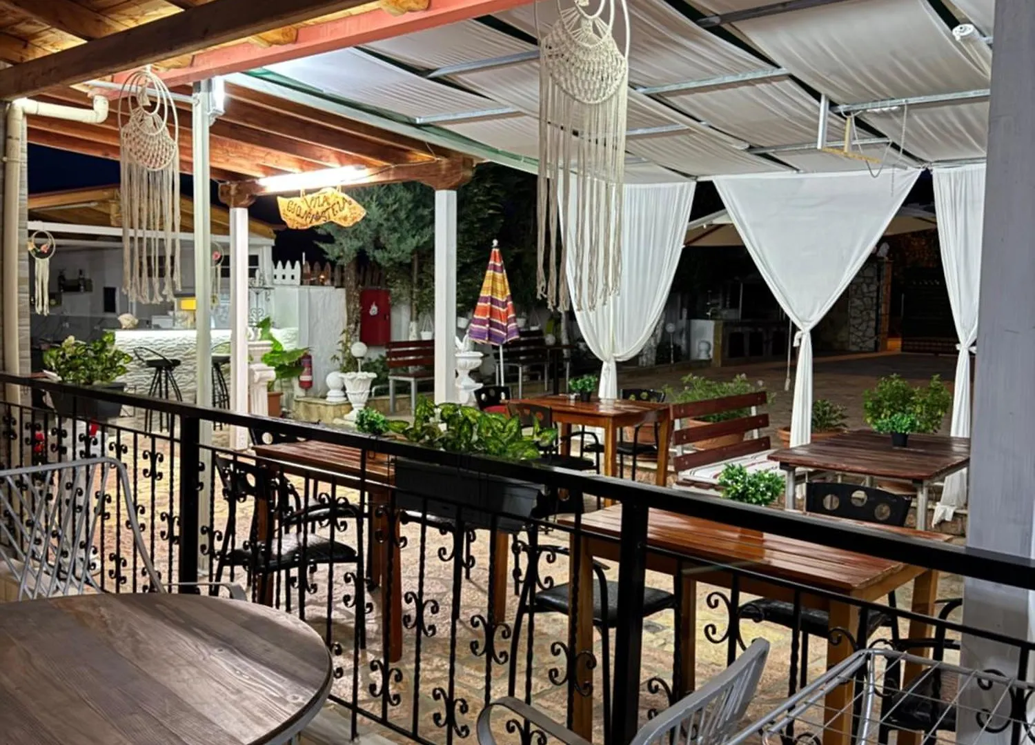 Hotel Cozy Veranda Kristian - Free Parking Ksamil