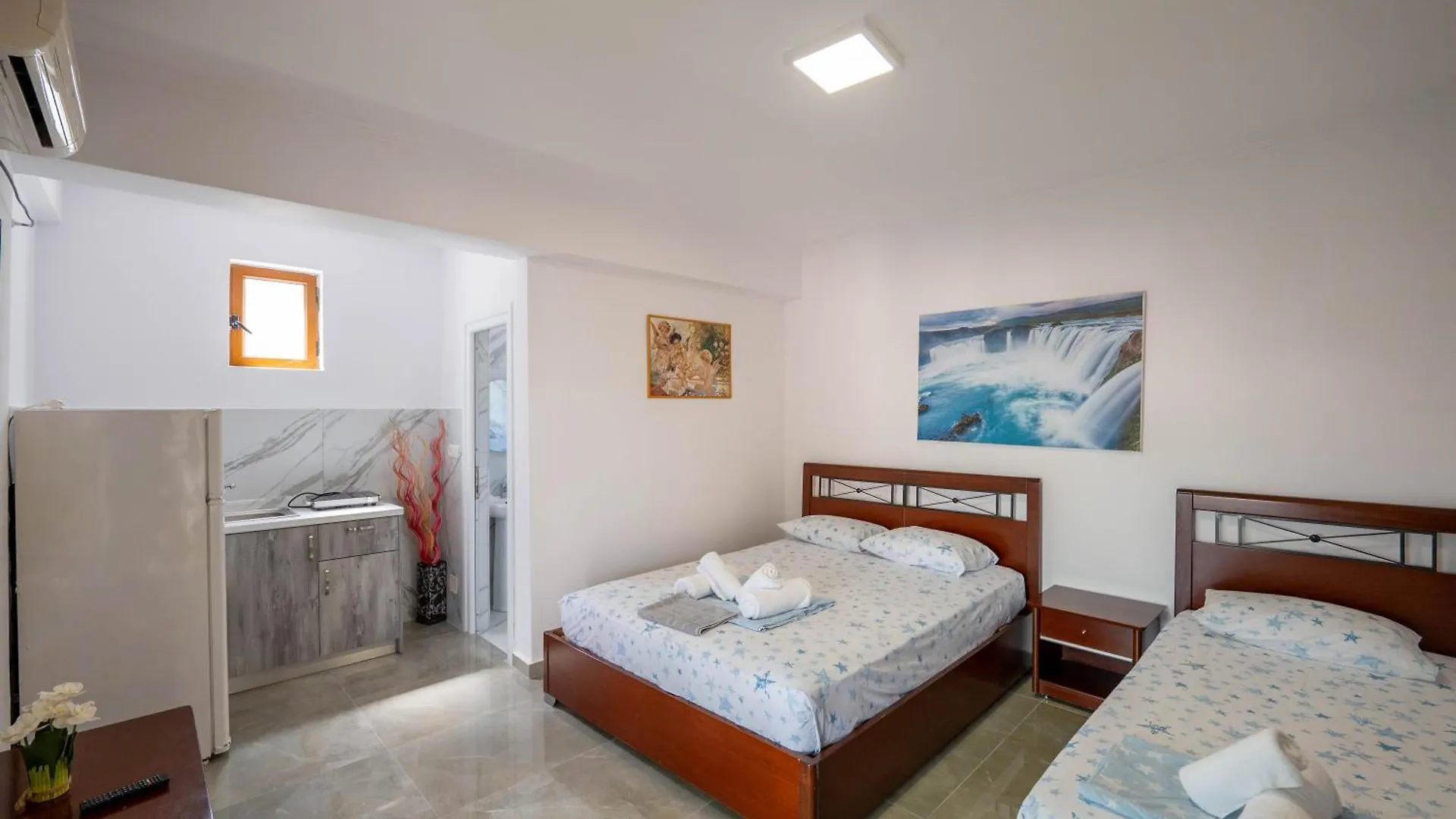 Cozy Veranda Kristian - Free Parking Ksamil 0*,  Albania