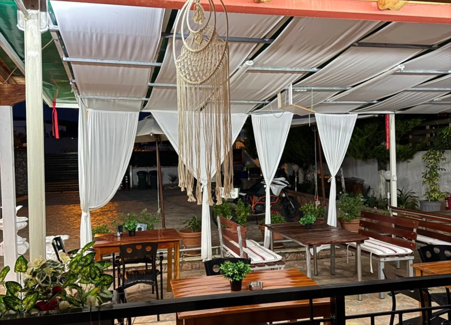 Hotel Cozy Veranda Kristian - Free Parking Ksamil Albania
